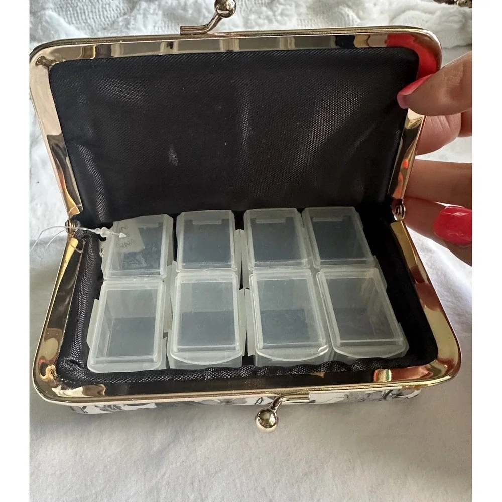 Adrienne Vittadini Pill Storage‎ Travel Case Kiss Lock Coin Wallet Black & White